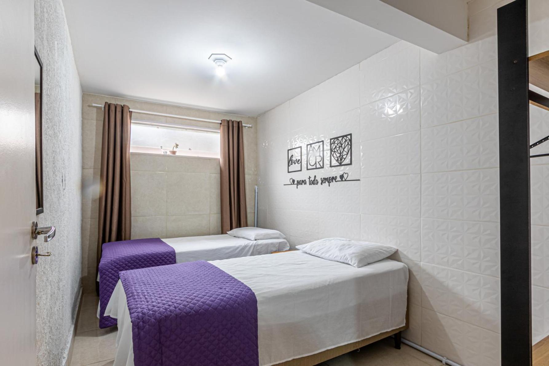 Casa Próx Shop Beiramar Vista Baia Norte Wi-fi 4 Hospedes, Com Estacionamento, Caminho Praias * Florianópolis